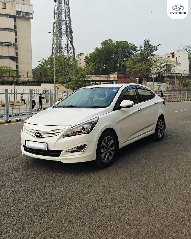 https://images10.gaadi.com/usedcar_image/4607772/original/processed_50f460784b9720bf0b3556d8a0dd0e0b.jpeg?imwidth=6400