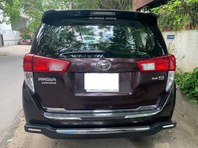 https://images10.gaadi.com/usedcar_image/4607793/original/processed_0157f70d513f87a59f5f7d3c6ba740e0.jpg?imwidth=6401