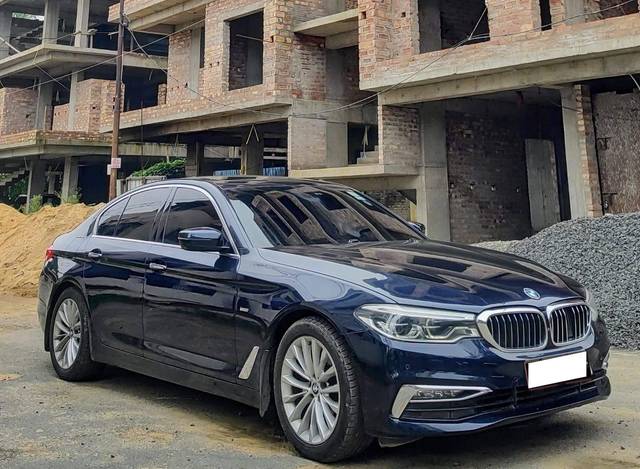 https://images10.gaadi.com/usedcar_image/4607795/original/processed_b8928a3314196551cb0baf835451d187.jpeg?imwidth=6400