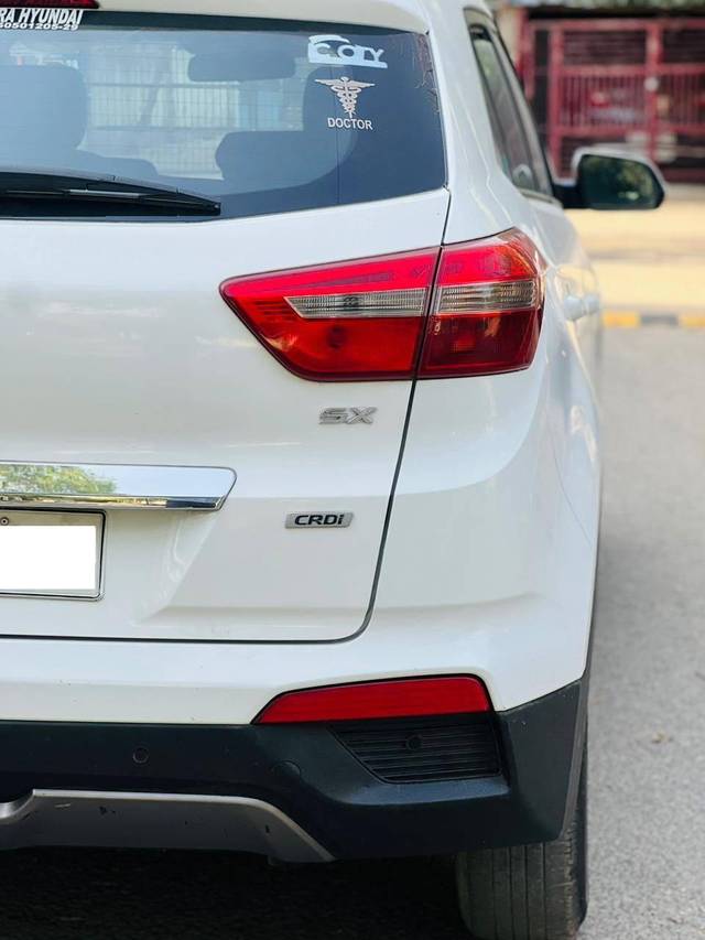 https://images10.gaadi.com/usedcar_image/4607873/original/processed_f25f165ddeb0e7325967555bda211332.jpg?imwidth=6401