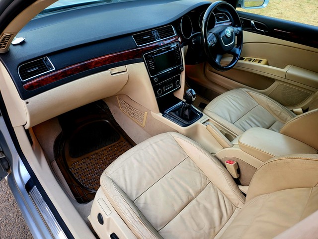 Second-hand 2012 Skoda Superb Elegance 1.8 TSI for sale in New Delhi-25