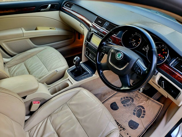 Second-hand 2012 Skoda Superb Elegance 1.8 TSI for sale in New Delhi-26