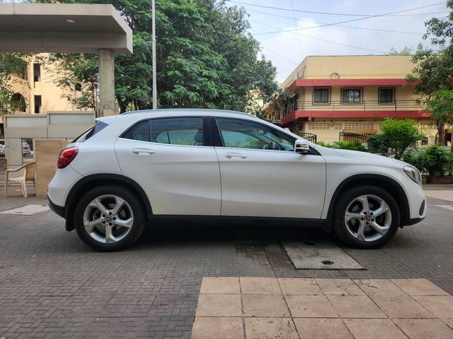 https://images10.gaadi.com/usedcar_image/4607895/original/processed_ade49a73df3cfcaf31e838711375e105.jpg?imwidth=6401