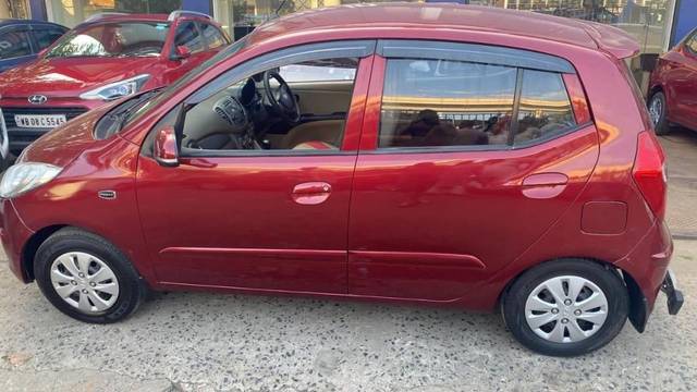 https://images10.gaadi.com/usedcar_image/4607916/original/processed_f17b4a00-9b98-49ca-87ed-6bf78e6978f5.jpeg?imwidth=6400