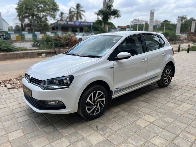https://images10.gaadi.com/usedcar_image/4607918/original/processed_8d4d34fa3cfd0565b101bd509d88272f.jpg?imwidth=6400