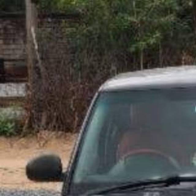 https://images10.gaadi.com/usedcar_image/4607956/original/processed_processed_e888c9da-02ed-42b4-adc3-636c3a38fd41.jpg?imwidth=6400