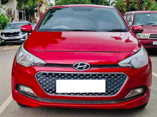 https://images10.gaadi.com/usedcar_image/4607967/original/processed_0fc4abe8c0444c9356230d0ac60734e6.jpg?imwidth=6400