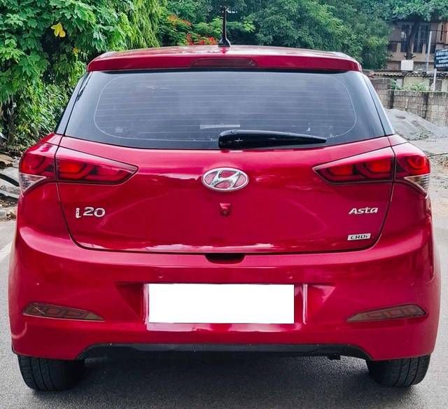 https://images10.gaadi.com/usedcar_image/4607967/original/processed_59863372799ccfb97b59cce3d30cda52.jpg?imwidth=6402