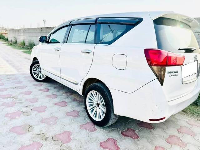 https://images10.gaadi.com/usedcar_image/4607979/original/processed_1c462f4a-b83b-488e-84c3-11c42517ebe2.jpeg?imwidth=6402
