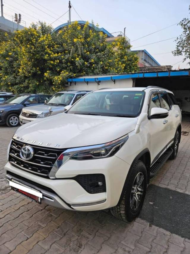 https://images10.gaadi.com/usedcar_image/4607989/original/6af0c0d4e1bed05d93194f90a768020f.jpg?imwidth=6400