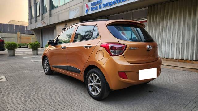 https://images10.gaadi.com/usedcar_image/4607990/original/processed_f4200af662b6aea97732bb191dc91723.jpg?imwidth=6402