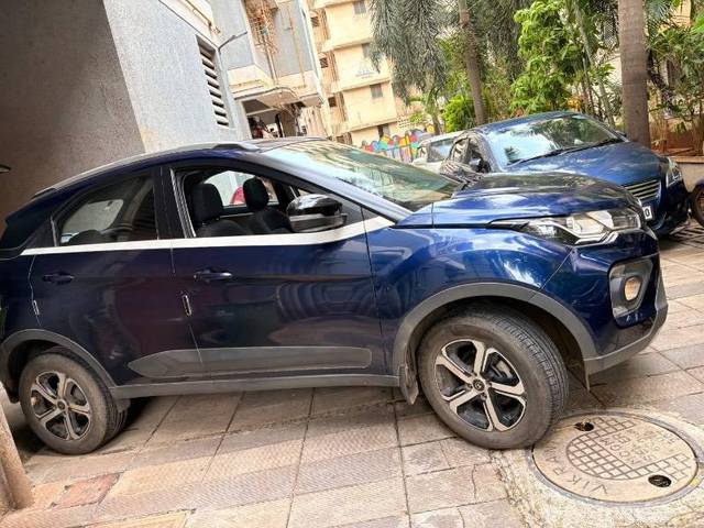 https://images10.gaadi.com/usedcar_image/4607994/original/processed_ca851855-affa-4b34-a63f-d33e6a6e165a.jpeg?imwidth=6400