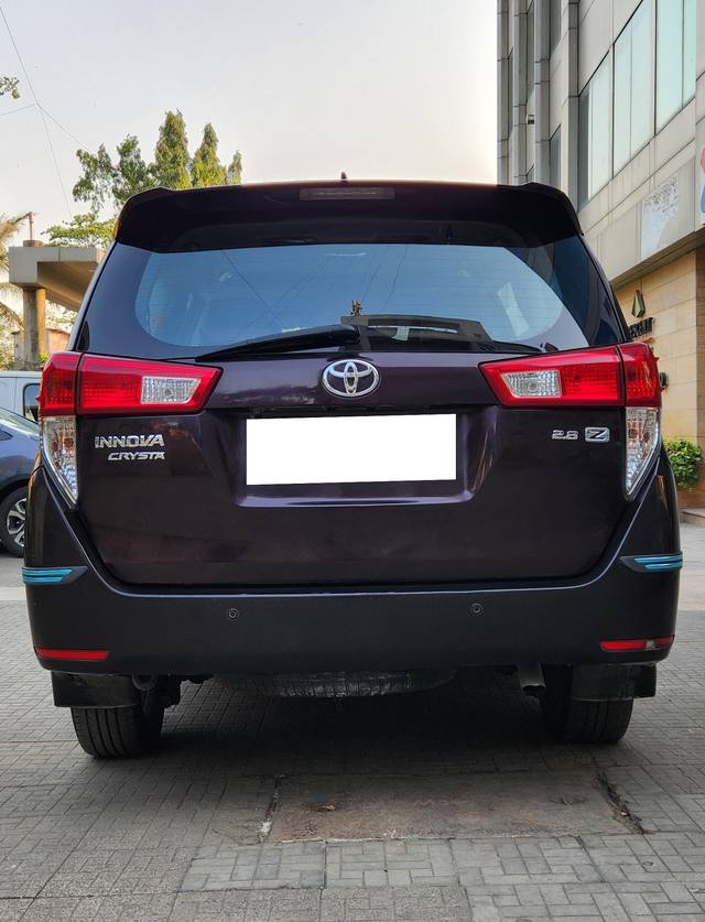 https://images10.gaadi.com/usedcar_image/4607997/original/processed_cf7723654495c42e4ee86af7be15c238.jpg?imwidth=6401
