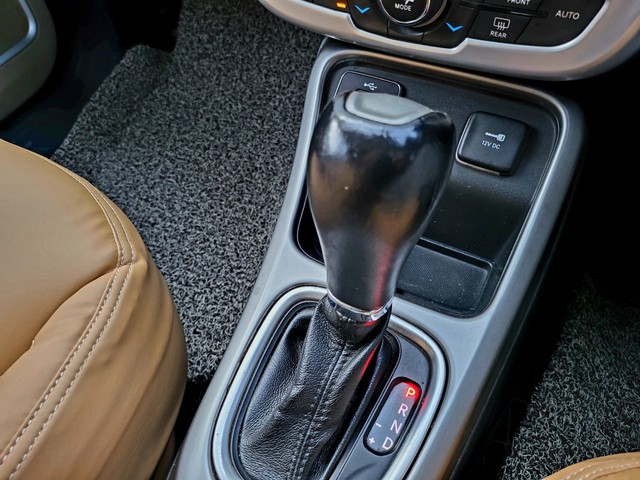 Second-hand 2019 Jeep Compass 1.4 Longitude Plus AT for sale in New Delhi-32