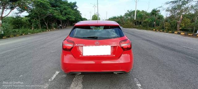 https://images10.gaadi.com/usedcar_image/4608072/original/processed_3f91bf05e4569b5f03bb04802eb96bfa.jpg?imwidth=6402