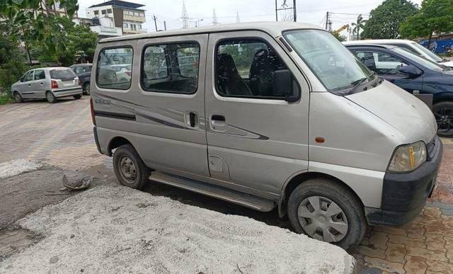 https://images10.gaadi.com/usedcar_image/4608074/original/processed_d313fbb5-a846-456d-8175-3e88159de73e.jpeg?imwidth=6401