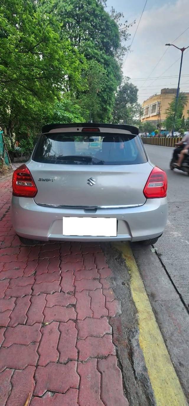 https://images10.gaadi.com/usedcar_image/4608092/original/processed_61c0ccbc0b44251b80e0bddee7e6e411.jpeg?imwidth=6401