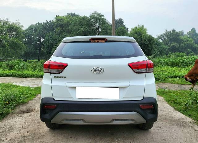 https://images10.gaadi.com/usedcar_image/4608100/original/processed_aac172893b659341cc745525c535a944.jpg?imwidth=6402