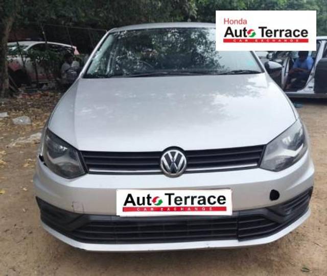 https://images10.gaadi.com/usedcar_image/4608105/original/e8dee0c2f9ffc622406a30e362c078cb.jpeg?imwidth=6400