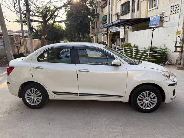 https://images10.gaadi.com/usedcar_image/4608121/original/processed_1ba0074d-a557-48b1-b63c-bdb073b7baad.jpg?imwidth=6401