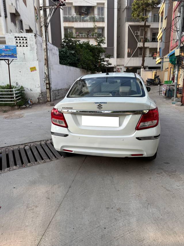 https://images10.gaadi.com/usedcar_image/4608121/original/processed_8d7d457d-8e2f-479e-b396-d58da35fa1d4.jpg?imwidth=6402