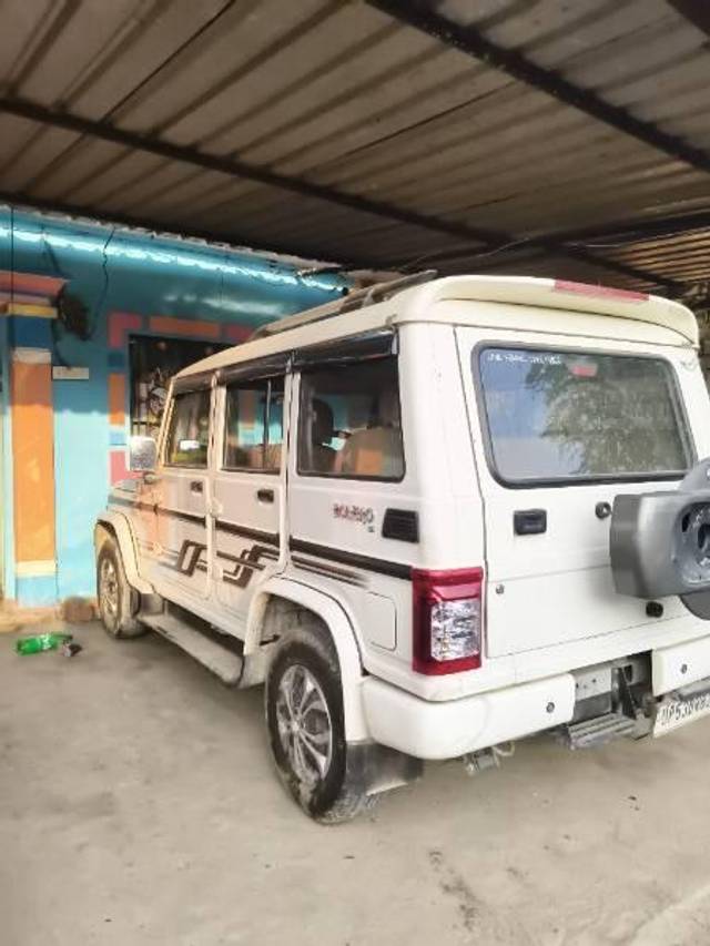https://images10.gaadi.com/usedcar_image/4608125/original/processed_9db75794-97db-4697-a9d1-a86bd2fd7a45.jpg?imwidth=6400