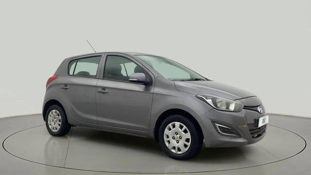 https://images10.gaadi.com/usedcar_image/4608133/original/a5d68b7b789f7243c99a21579ee91f74.jpg?imwidth=6400