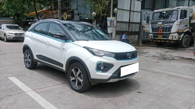 https://images10.gaadi.com/usedcar_image/4608195/original/processed_3a81d90af6bd048cb0a0b5b7e6ab34f8.jpg?imwidth=6400