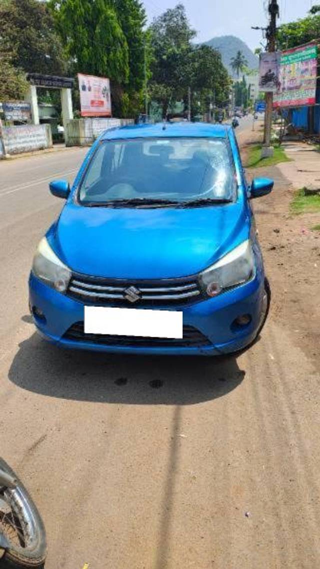 https://images10.gaadi.com/usedcar_image/4608197/original/processed_58983e48-303a-4ec0-ada6-86b784b25464.jpg?imwidth=6402