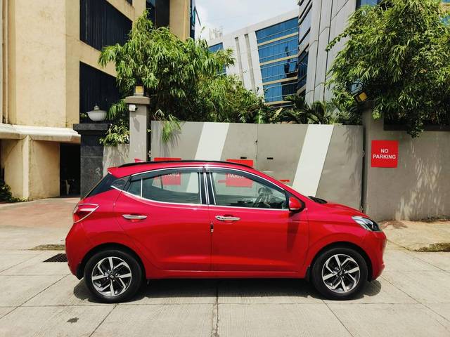 https://images10.gaadi.com/usedcar_image/4608199/original/processed_bdf2e489fcd7f76c18cbdb8fcbd4f174.jpeg?imwidth=6401