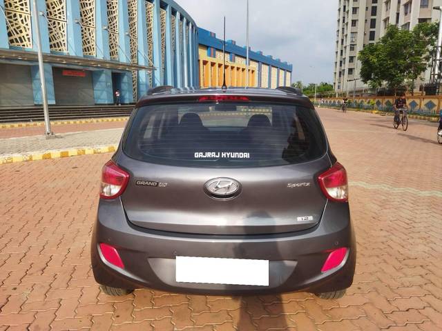 https://images10.gaadi.com/usedcar_image/4608201/original/processed_712f57c6150459f2a2e2fa7c2f83e02d.jpg?imwidth=6402