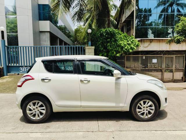 https://images10.gaadi.com/usedcar_image/4608216/original/processed_d5a4a02a8f46fb9c0b01747d15662a01.jpeg?imwidth=6401