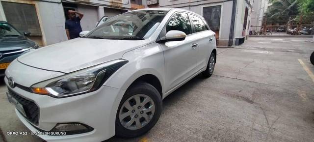 https://images10.gaadi.com/usedcar_image/4608225/original/processed_3a5568ce677db3bc6bdcc0cf7307bb74.jpg?imwidth=6400