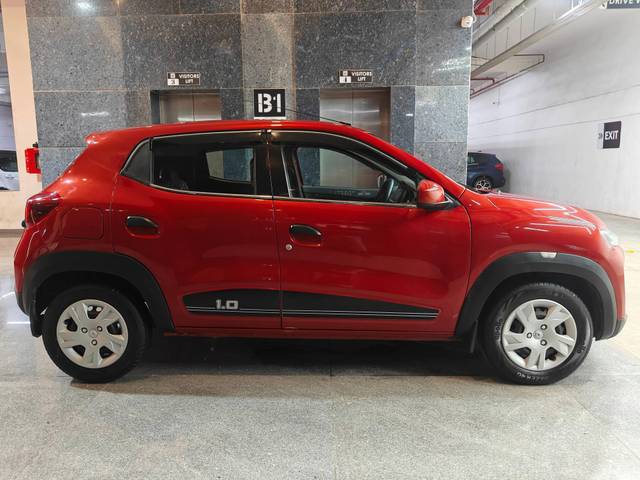 https://images10.gaadi.com/usedcar_image/4608229/original/processed_225c9a2bd3858f065b791504b33a5d38.jpg?imwidth=6401