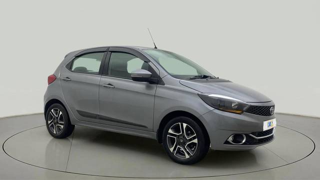https://images10.gaadi.com/usedcar_image/4608240/original/a4ce5365eeb52c19f7aee38b56913d00.jpg?imwidth=6400