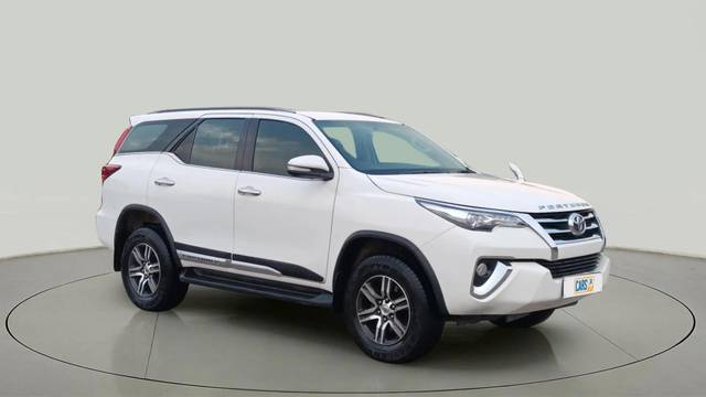 https://images10.gaadi.com/usedcar_image/4608251/original/5c9e8f56dd02f46601f7b2ae0749d46b.jpg?imwidth=6400