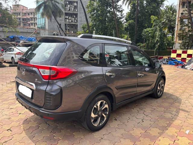 https://images10.gaadi.com/usedcar_image/4608279/original/processed_20254de9945d07e9e5490766c83cbf11.jpg?imwidth=6402