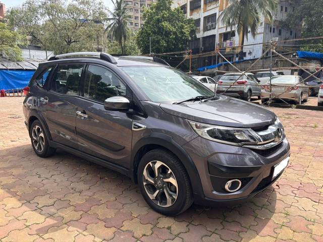 https://images10.gaadi.com/usedcar_image/4608279/original/processed_420bca6e0688ce36a7d2ff276e8467c3.jpg?imwidth=6400