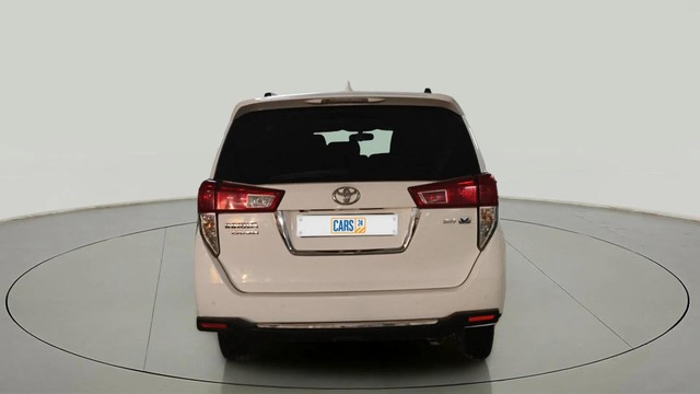 Second-hand 2021 Toyota Innova Crysta 2.4 VX 8 STR for sale in Lucknow-3