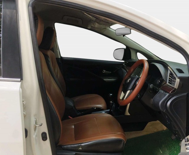 Second-hand 2021 Toyota Innova Crysta 2.4 VX 8 STR for sale in Lucknow-15