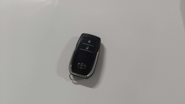 Second-hand 2021 Toyota Innova Crysta 2.4 VX 8 STR for sale in Lucknow-21