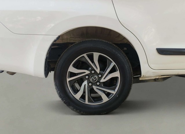 Second-hand 2021 Toyota Innova Crysta 2.4 VX 8 STR for sale in Lucknow-24