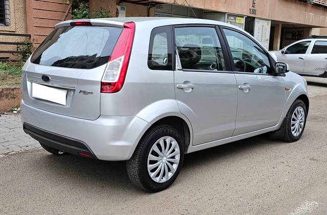 https://images10.gaadi.com/usedcar_image/4608301/original/processed_e737d11fb431c55fece9472e7db7d81a.jpg?imwidth=6401