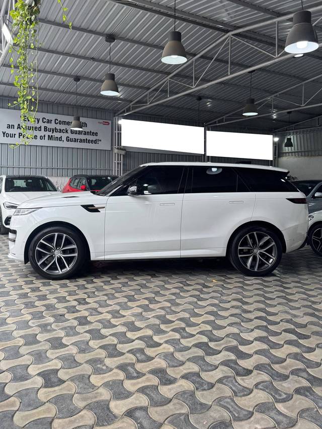 https://images10.gaadi.com/usedcar_image/4608310/original/processed_d83df8a00894b9a1fd02494e449c6f4a.jpg?imwidth=6400