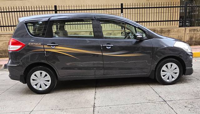 https://images10.gaadi.com/usedcar_image/4608313/original/processed_989a0fecd7a2b92d6a51f135279b4af4.jpg?imwidth=6401