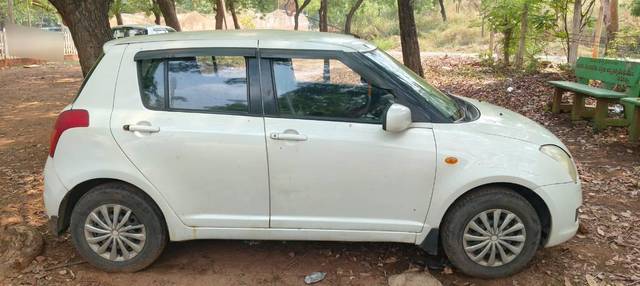 https://images10.gaadi.com/usedcar_image/4608318/original/processed_32b35c38-f811-4c6a-8337-fe1fb2cc37bc.jpg?imwidth=6401
