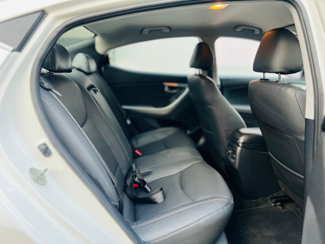 Second-hand 2015 Hyundai Elantra 1.6 SX Option AT for sale in New Delhi-7