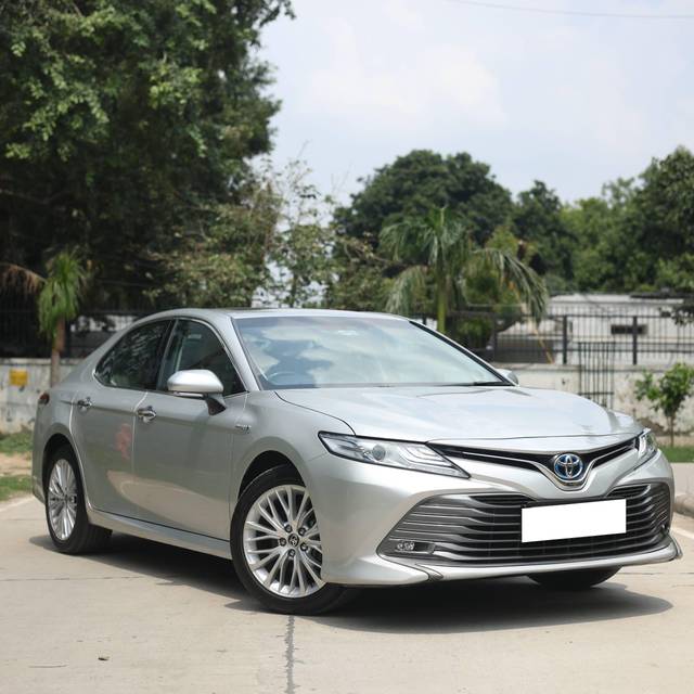https://images10.gaadi.com/usedcar_image/4608369/original/processed_d326a716-08df-4d4f-b49e-40e647632042.jpg?imwidth=6400