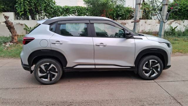 https://images10.gaadi.com/usedcar_image/4608376/original/cecb95bc483444497846429b779ebe89.jpg?imwidth=6401