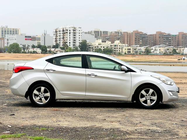 https://images10.gaadi.com/usedcar_image/4608380/original/processed_b6798bcda8dbd77f2b31249e669e7532.jpg?imwidth=6401